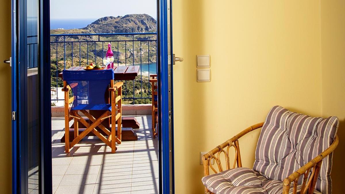 Mirthios-Hill Apartments Плакиас Экстерьер фото